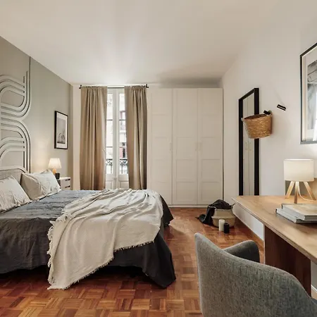 Nicoya - 3 Bedrooms And Balcony In Eixample Dreta