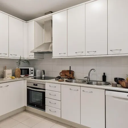 Nicoya - 3 Bedrooms And Balcony In Eixample Dreta Barcelona